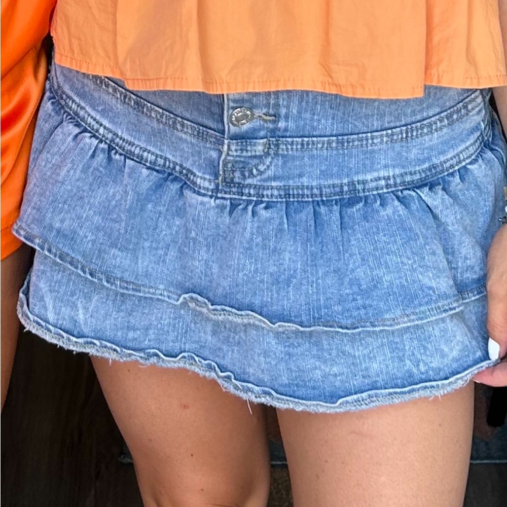 Ruffle Jean skort - Picture 3 of 3